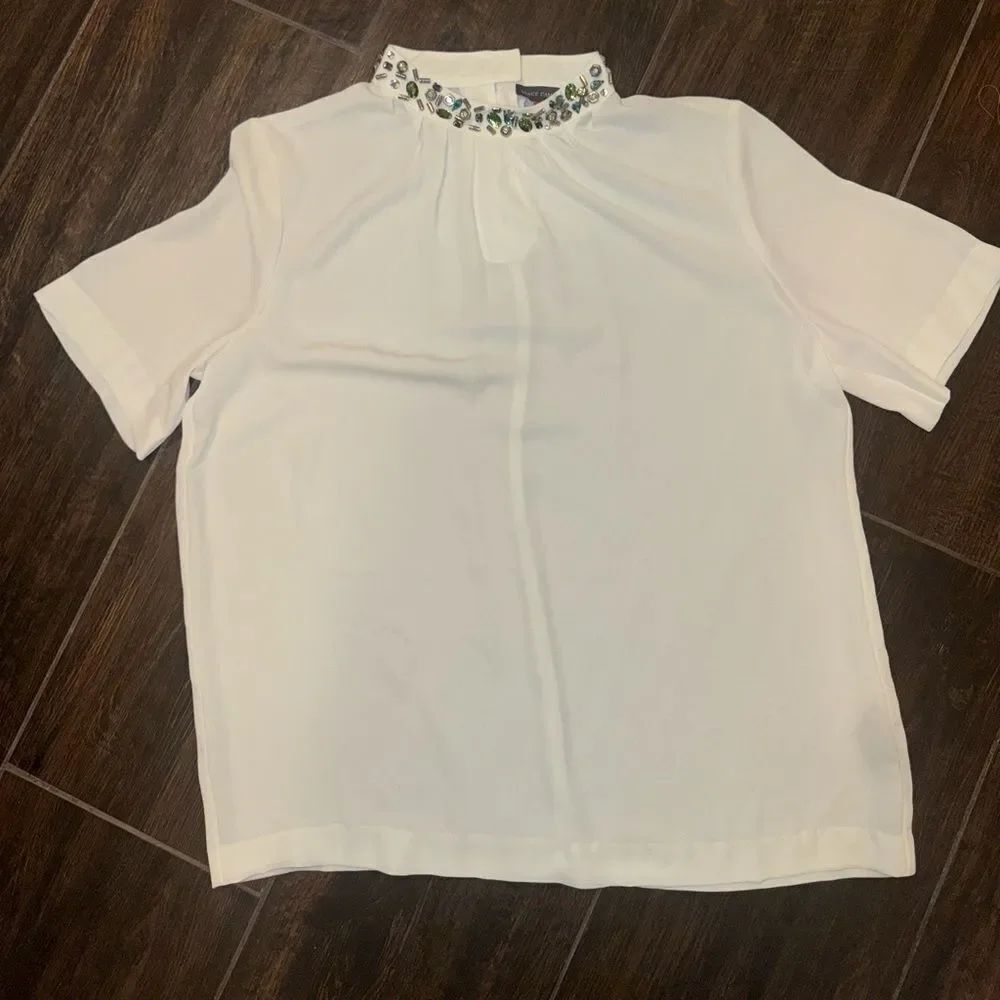 Vince Camuto White Blouse w/ Jeweled Embellished Collar Women’s Size M EUC - Picture 11 of 12